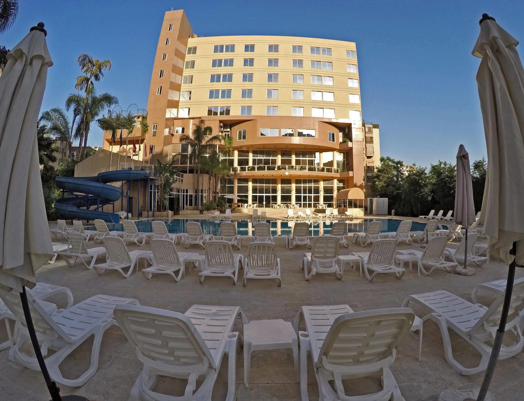 Cosmopolitan Hotel Beirut Esterno foto